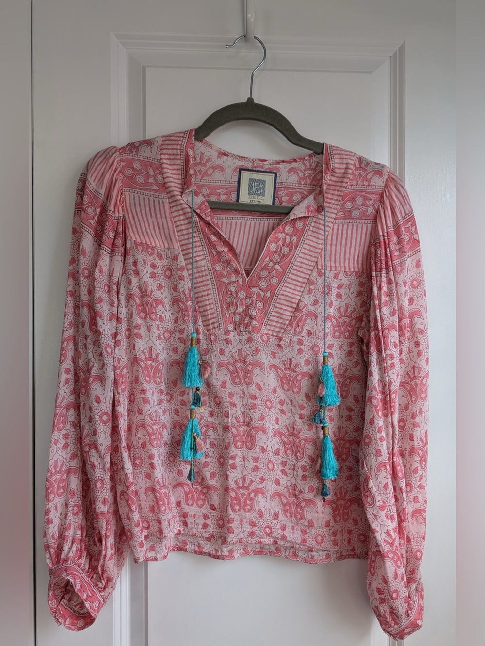 Bell by Alicia Bell Split Neck Tassel Bell Sleeve Aria Top Pink White Boho Sz XS
